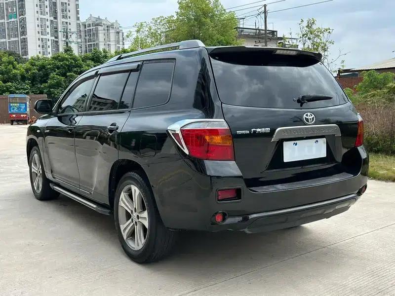 Highlander 2009 2.7L 2WD 7-seater Luxury Edition — миниатюра 4
