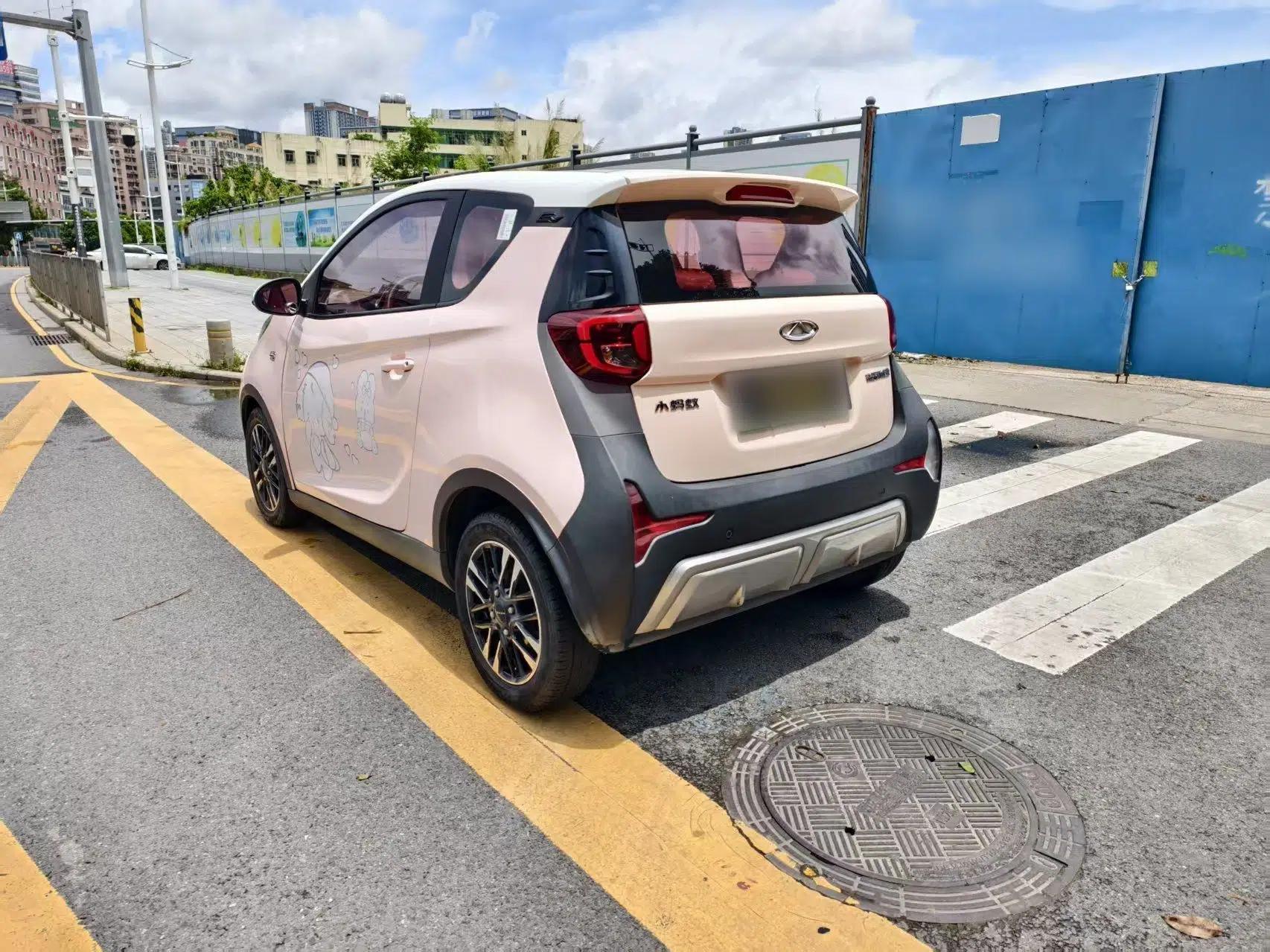 Chery QQ Little Ant 2022 Restyled Version Sweet Pink Edition Half-Sugar Version 30.6 kWh 30 kW 301 km — миниатюра 4