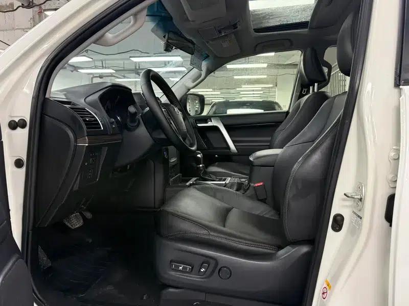 2018 Prado 3.5L Automatic TX-L with Rear-mounted Spare Tire — миниатюра 13