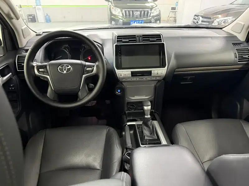 2018 Prado 3.5L Automatic TX-L with Rear-mounted Spare Tire — миниатюра 10