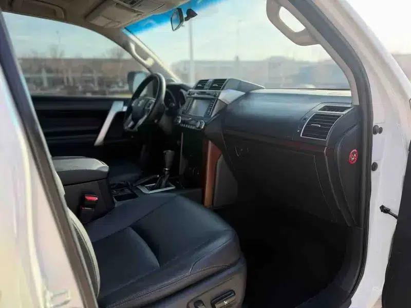 2014 Prado 4.0L Automatic TX-L — миниатюра 8