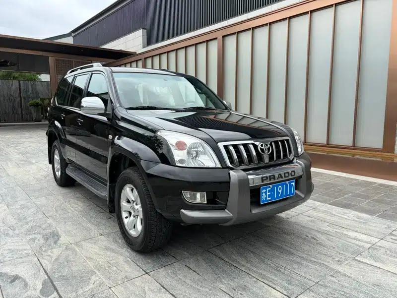 2005 Prado 4.0L Automatic GX Luxury Edition — миниатюра 3