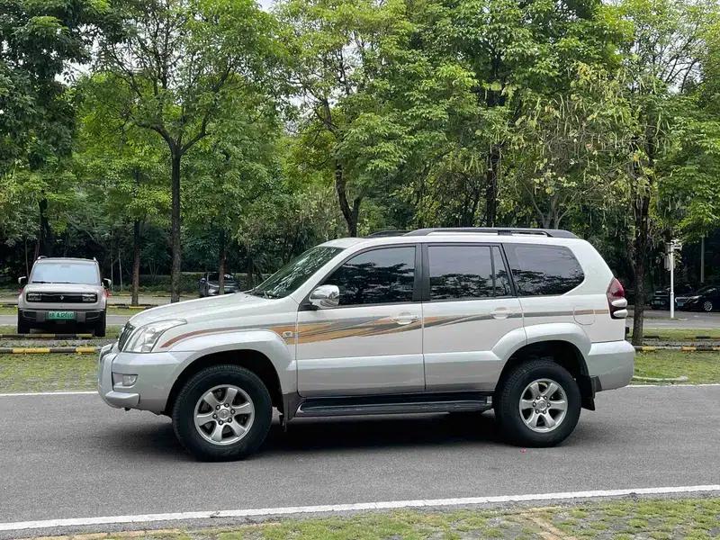 2005 Prado 4.0L Automatic GX Luxury Edition — миниатюра 4