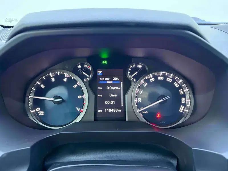 2019 Prado 3.5L Automatic TX-L Premium Edition with Rear-mounted Spare Tire — миниатюра 19