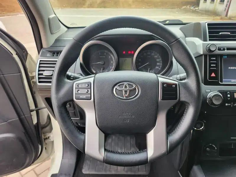 2016 Prado 2.7L Automatic Standard Edition — миниатюра 13
