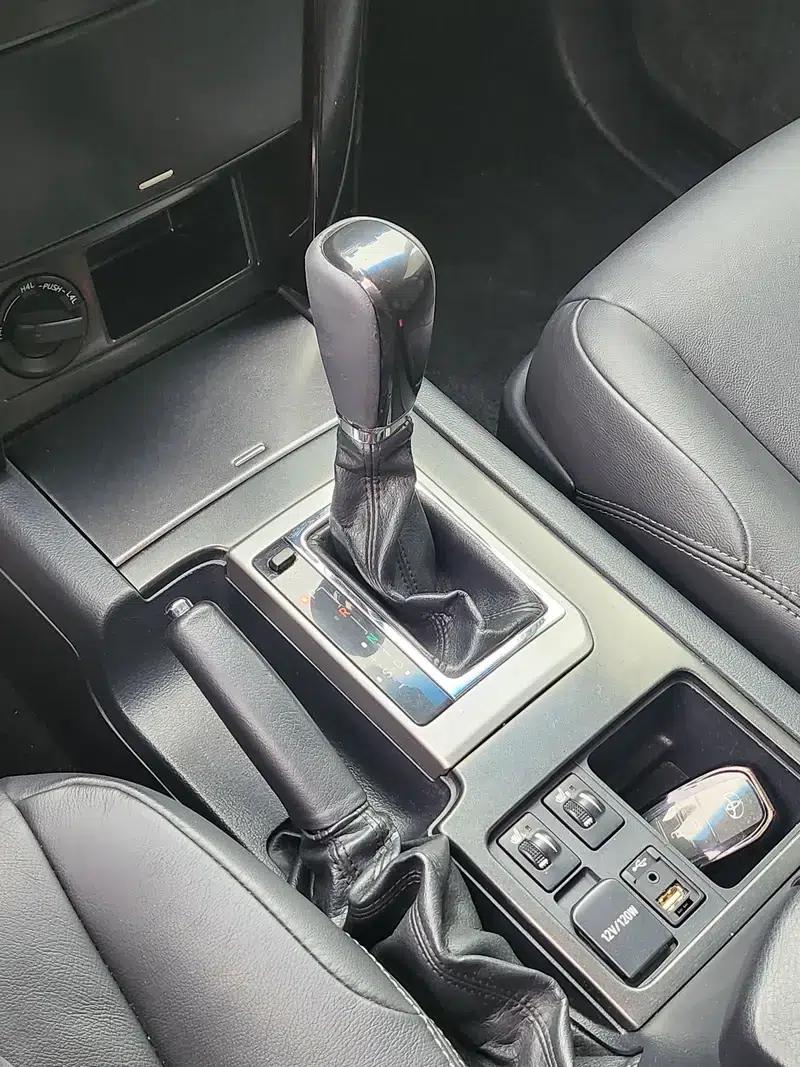 2016 Prado 2.7L Automatic Standard Edition — миниатюра 14