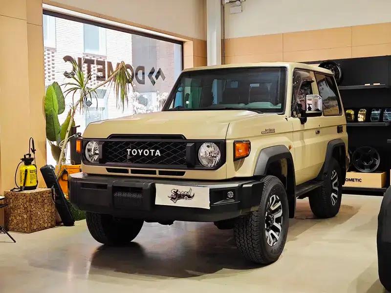 Land Cruiser 70 Series 2025 Model 4.0L Manual 4WD 5-Seater Parallel Import — миниатюра 1