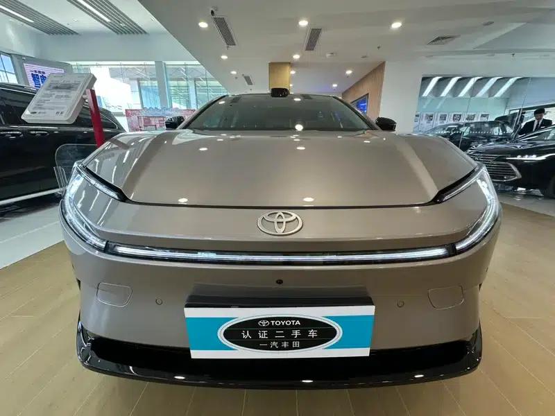 Toyota BZ5 2025 550 PRO Smart Edition — миниатюра 2