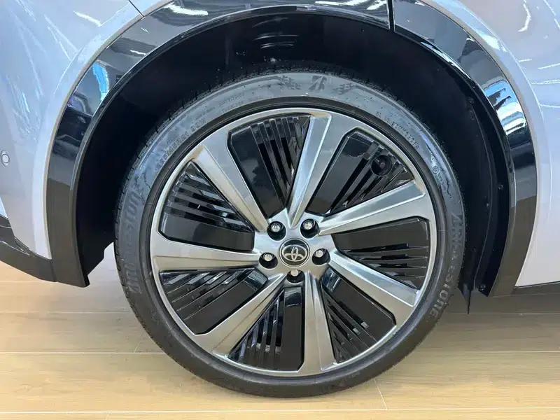 Toyota BZ5 2025 550 PRO Smart Edition — миниатюра 9