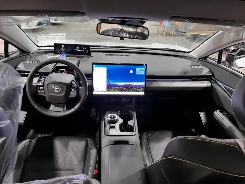 Toyota BZ5 2025 550 PRO Smart Edition — миниатюра 15