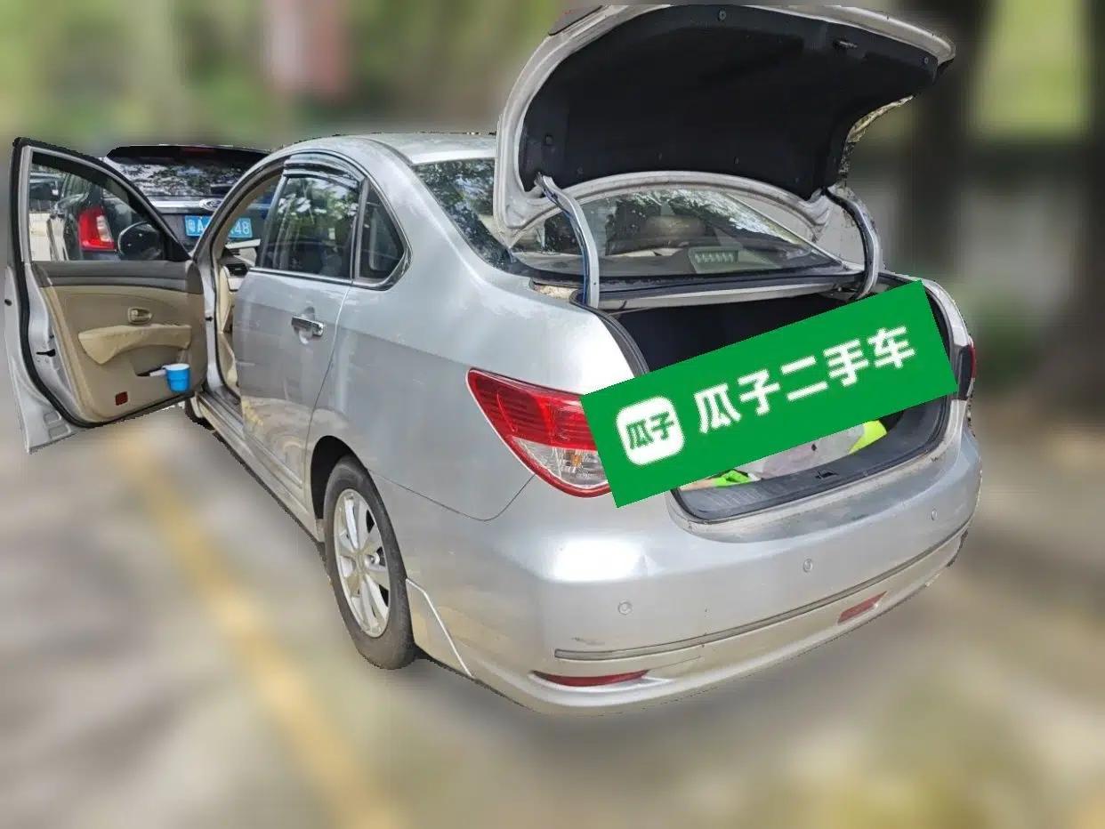 Nissan Sylphy 2012 Classic 1.6XE Automatic Comfort Edition — миниатюра 4
