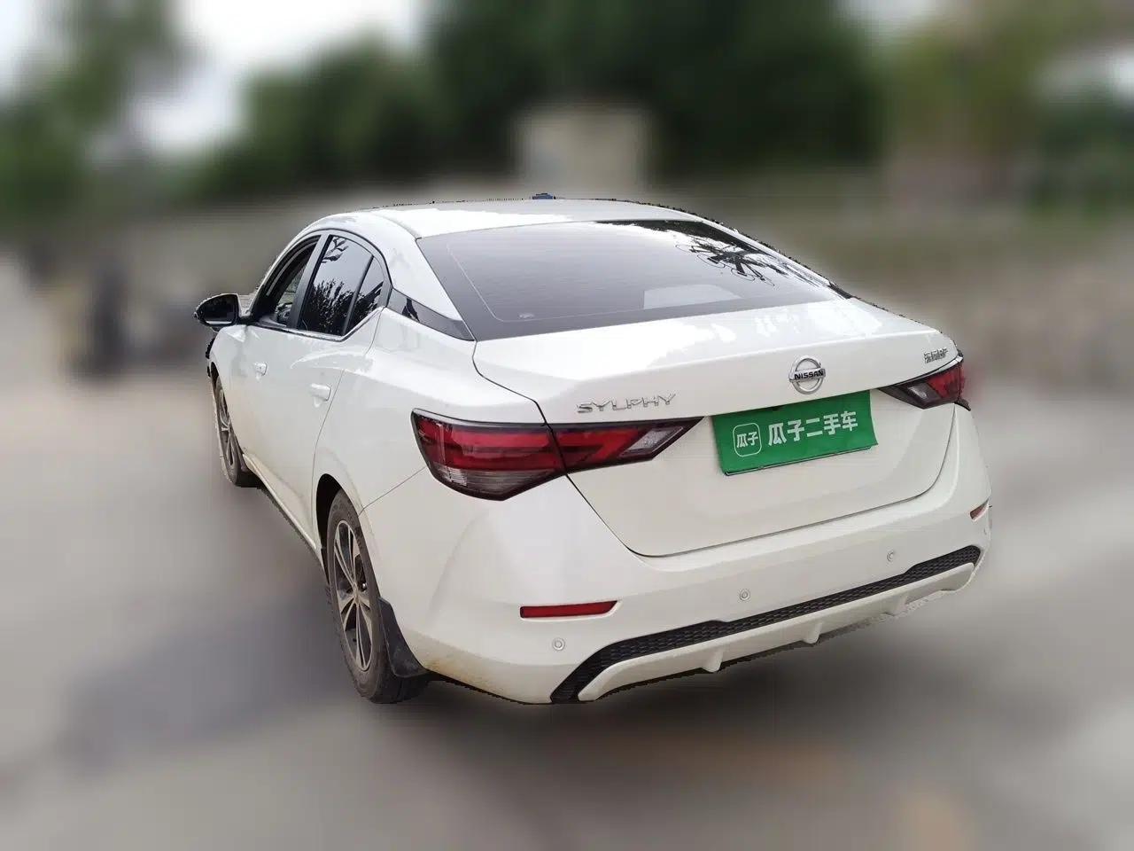Nissan Sylphy 2022 1.6L XL CVT Enjoyment Edition — миниатюра 4