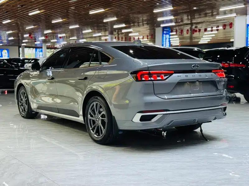 2025 Ford Mondeo EcoBoost 180 Luxury — миниатюра 4