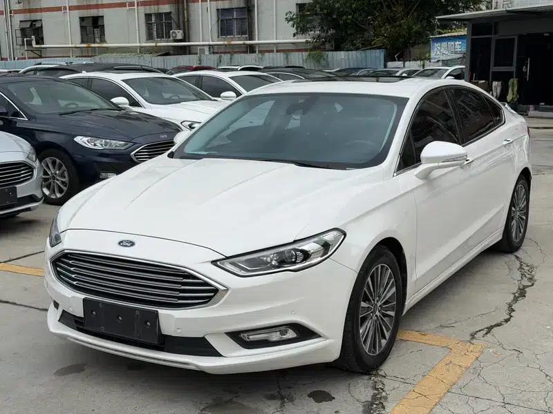 2018 Ford Mondeo EcoBoost 200 Luxury — миниатюра 1