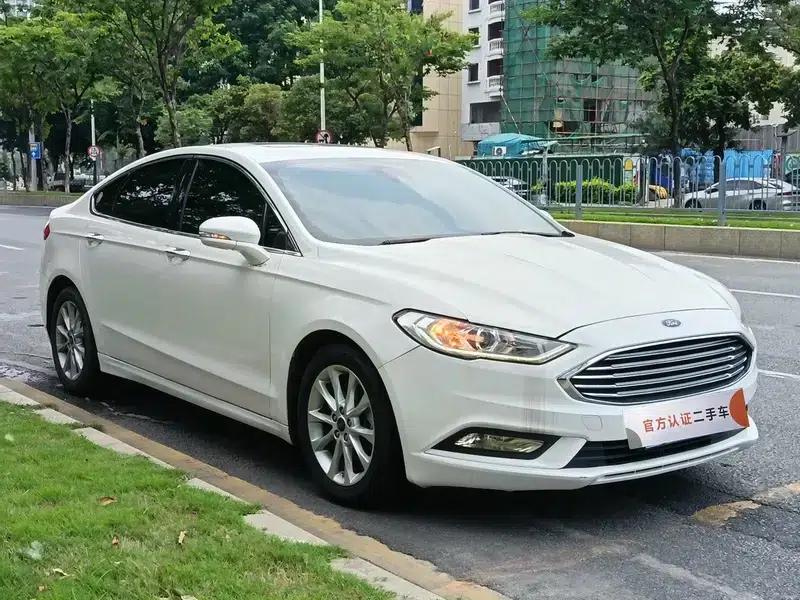 2018 Ford Mondeo EcoBoost 200 Fashion Edition — миниатюра 3