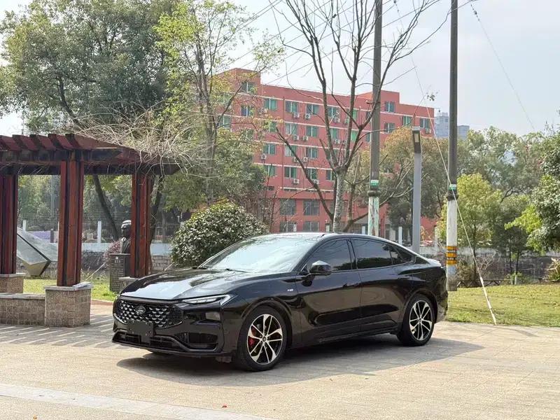 2022 Ford Mondeo EcoBoost 245 ST-Line — миниатюра 1