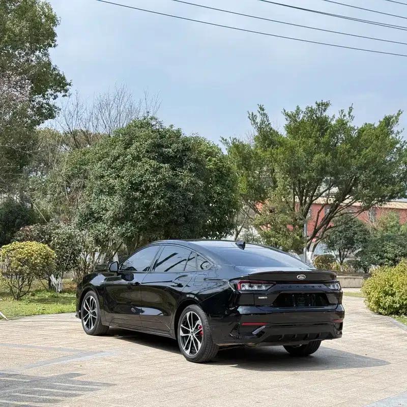 2022 Ford Mondeo EcoBoost 245 ST-Line — миниатюра 4