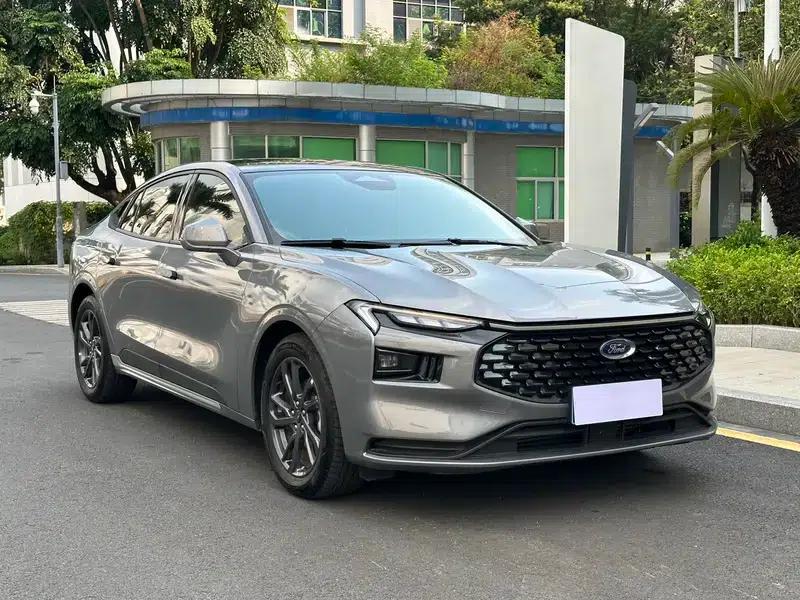 2025 Ford Mondeo EcoBoost 245 Luxury — миниатюра 3