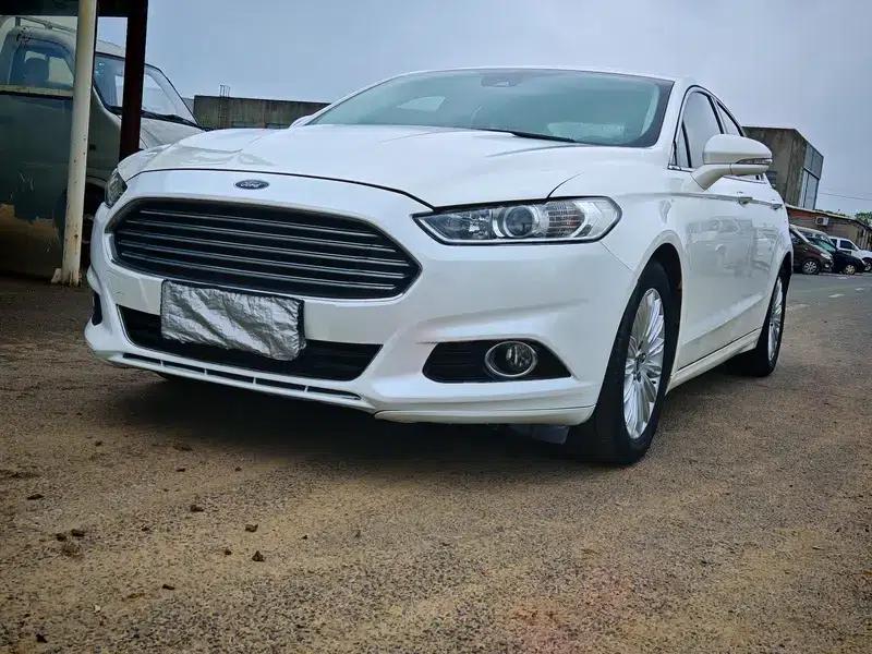 2013 Ford Mondeo 2.0L GTDi200 Fashion Edition — миниатюра 1