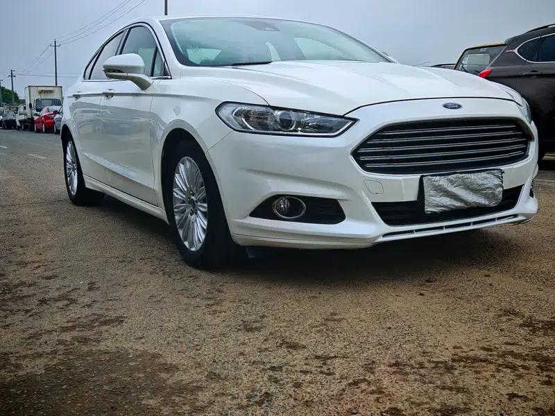 2013 Ford Mondeo 2.0L GTDi200 Fashion Edition — миниатюра 3