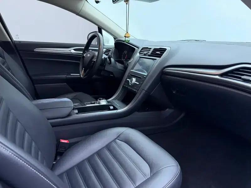 2017 Ford Mondeo EcoBoost 180 Comfort — миниатюра 10
