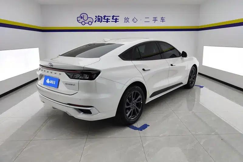 2025 Ford Mondeo EcoBoost 180 Luxury — миниатюра 3