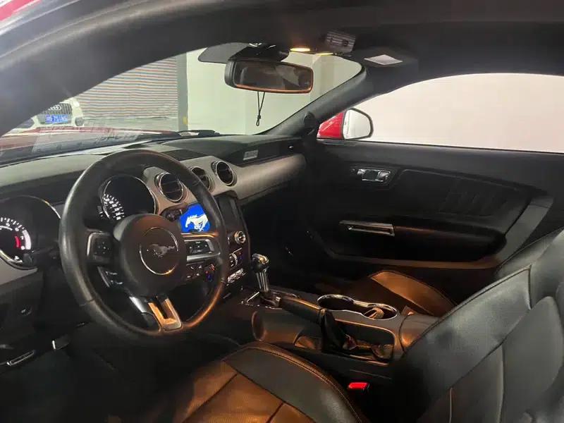 2017 Mustang 2.3T Performance Edition — миниатюра 9