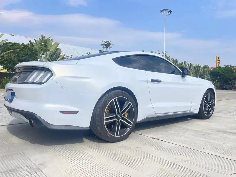 2016 Mustang 2.3T Sport Edition — миниатюра 6