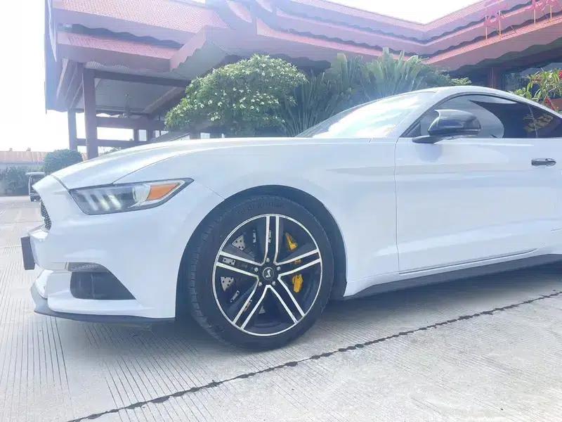 2016 Mustang 2.3T Sport Edition — миниатюра 7