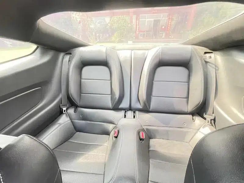 2016 Mustang 2.3T Sport Edition — миниатюра 9