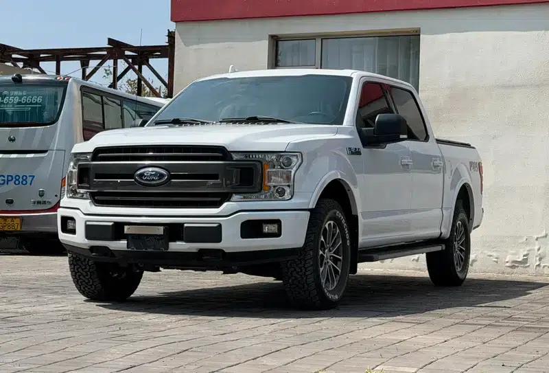 2018 Ford F-150 Raptor 3.5T Automatic 4WD 5-seater Parallel Import — миниатюра 1