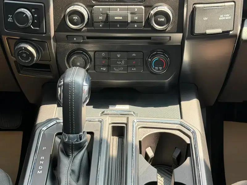 2018 Ford F-150 Raptor 3.5T Automatic 4WD 5-seater Parallel Import — миниатюра 18