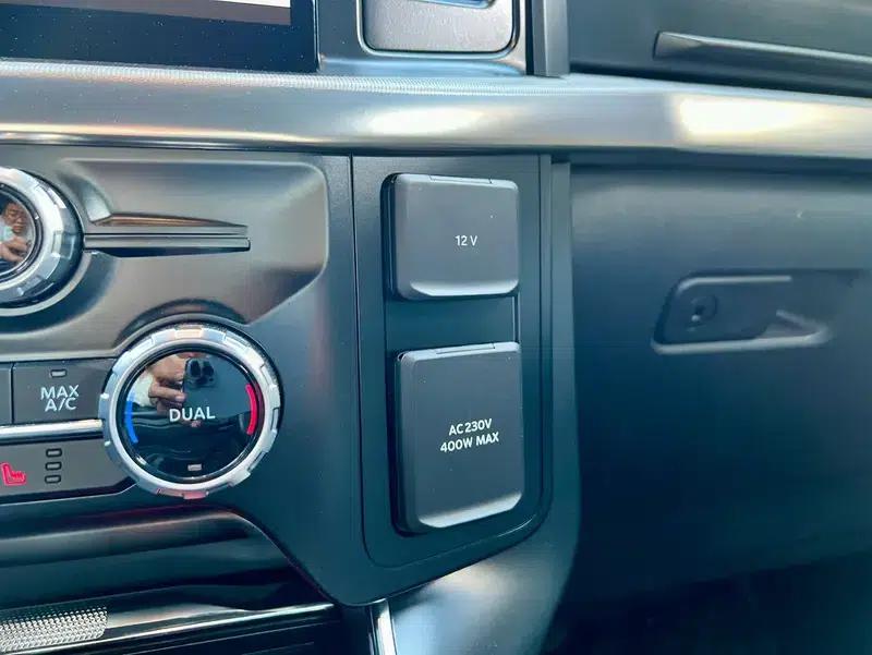 2023 Ford F-150 Raptor EcoBoost 3.5T V6 — миниатюра 8