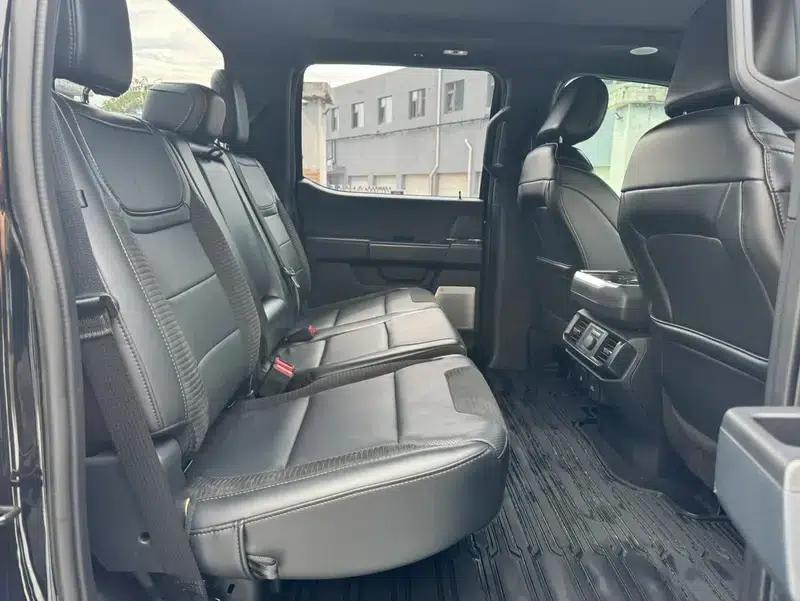 2023 Ford F-150 Raptor EcoBoost 3.5T V6 — миниатюра 15