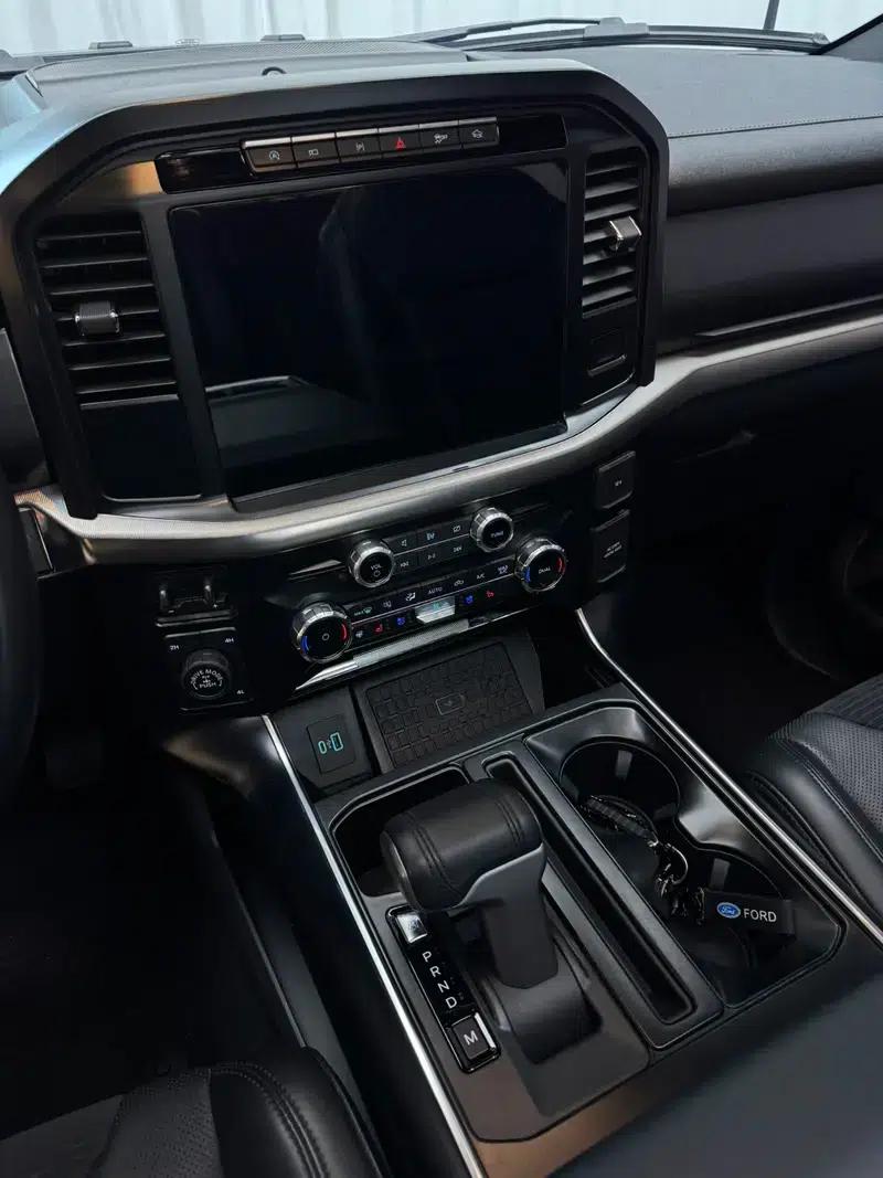 2023 Ford F-150 Raptor EcoBoost 3.5T V6 — миниатюра 11