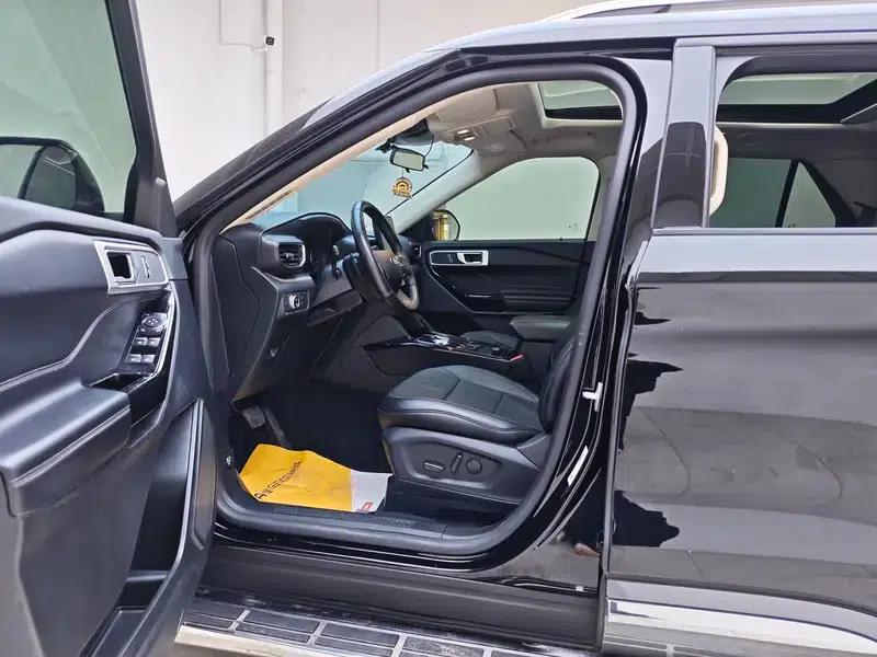 2020 Ford Explorer EcoBoost 285 Rear-Wheel Drive Fashion Edition 7-Seater — миниатюра 17