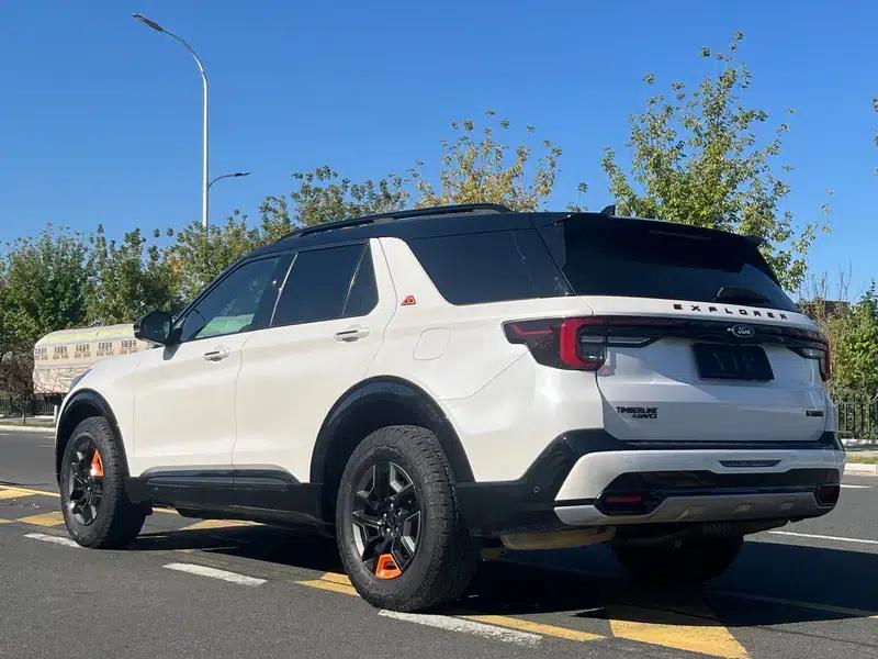Explorer 2023 EcoBoost 285 4WD Kunlun Pinnacle Edition 6-seater — миниатюра 4