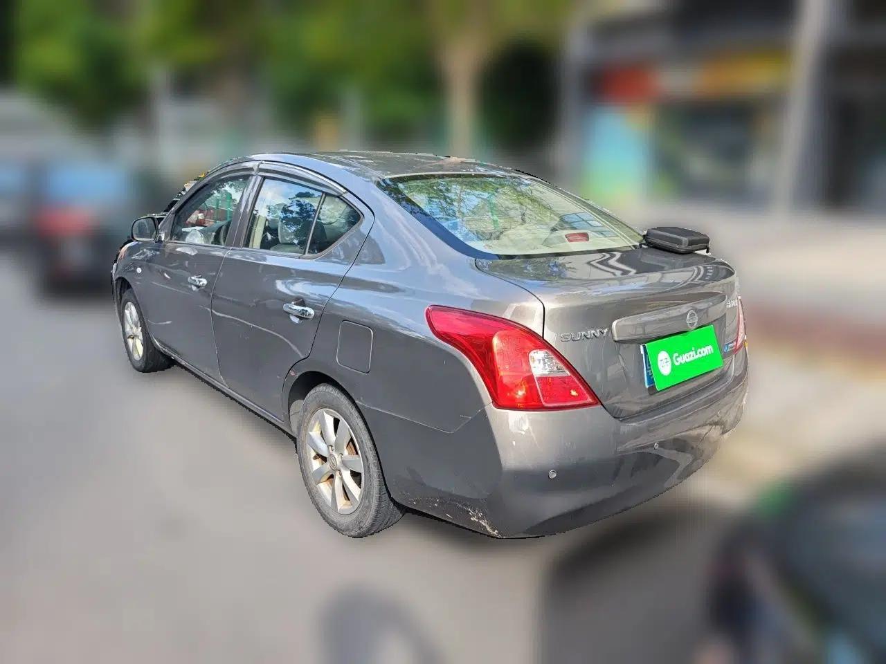 Nissan Sunny 2011 1.5XE CVT Comfort Edition — миниатюра 4