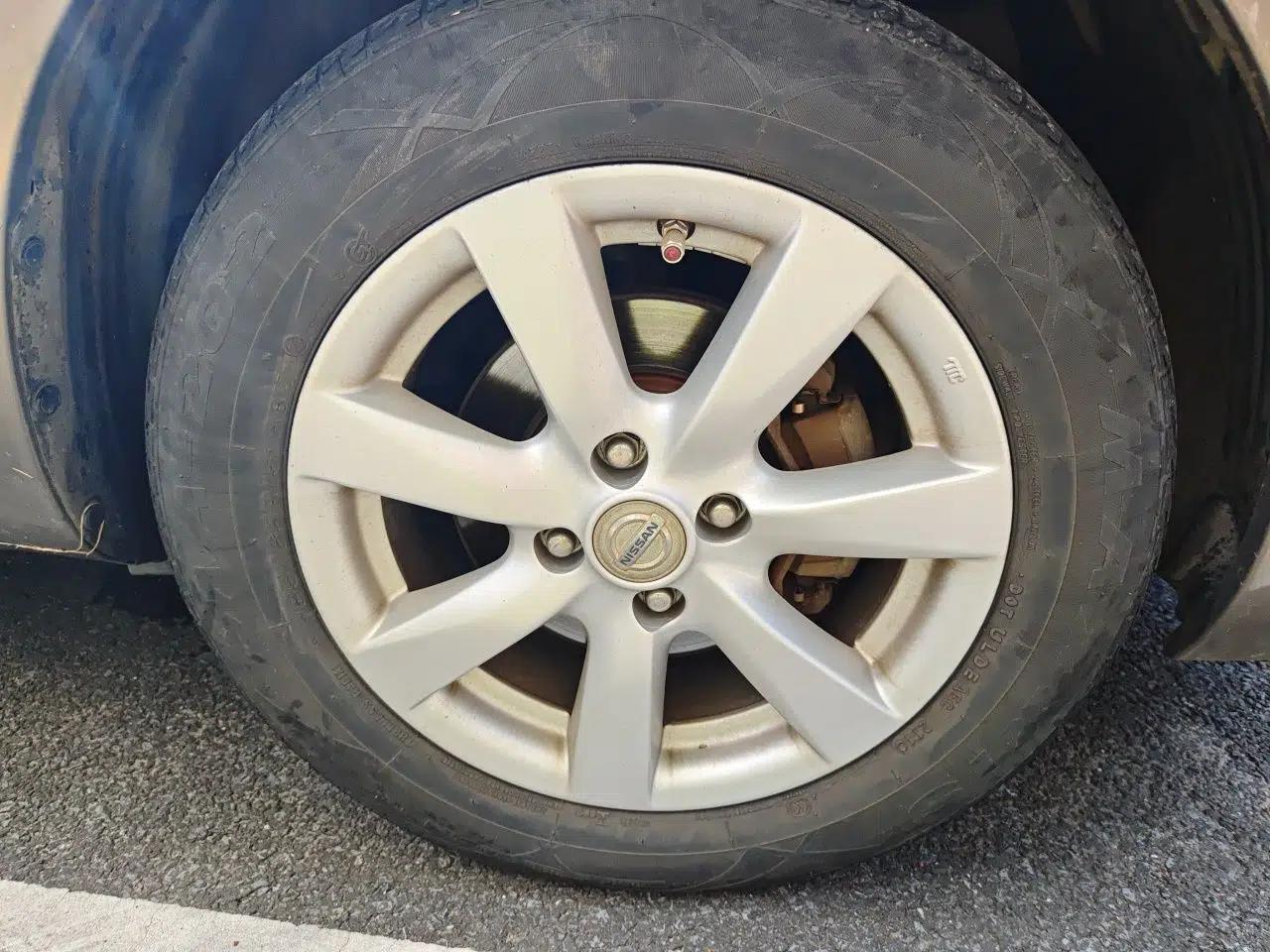 Nissan Sunny 2011 1.5XE CVT Comfort Edition — миниатюра 8