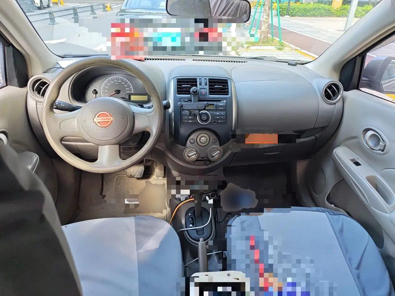 Nissan Sunny 2011 1.5XE CVT Comfort Edition — миниатюра 9