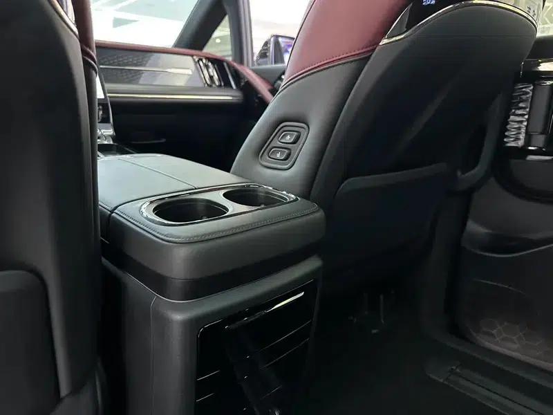 Trumpchi M8 2024 Master Series 2.0TGDI Supreme Edition — миниатюра 10