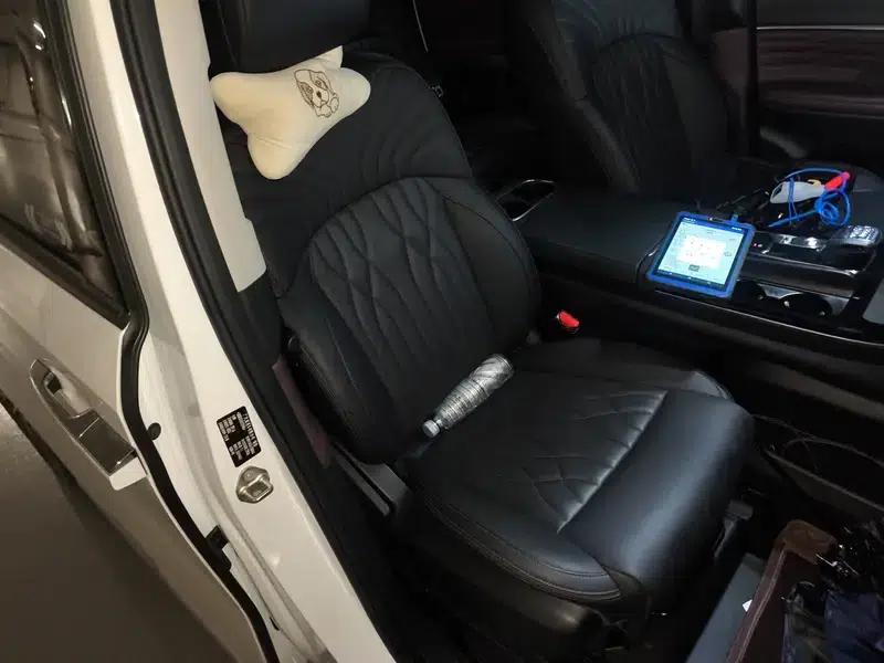 Trumpchi M8 2024 Master Series 2.0TGDI Premium Edition — миниатюра 8