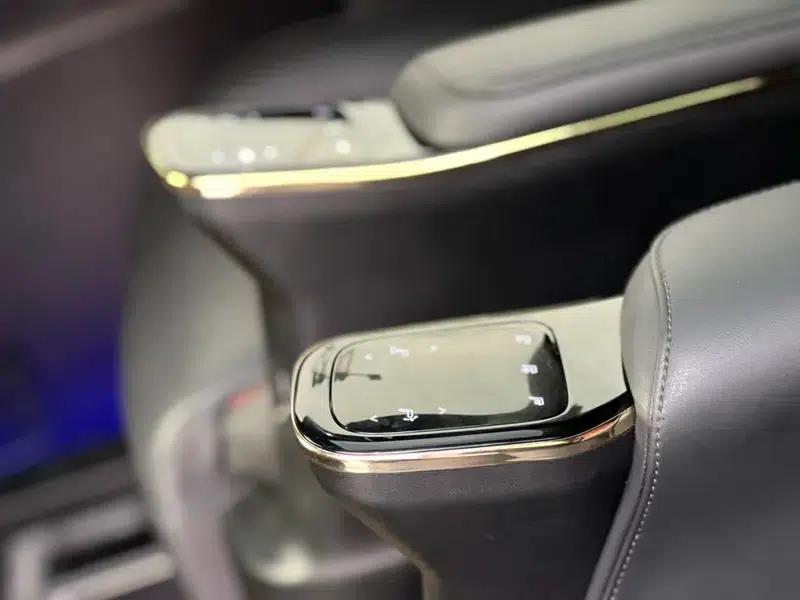 Trumpchi M8 2023 Master Series 2.0TM Hybrid Supreme Edition — миниатюра 14