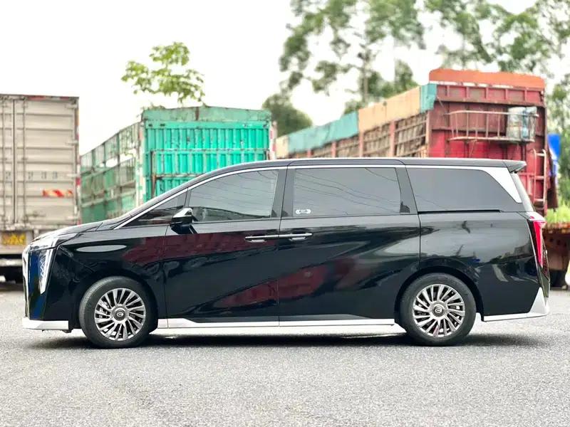 Trumpchi M8 2023 Master Series 2.0TM Hybrid Supreme Edition — миниатюра 4