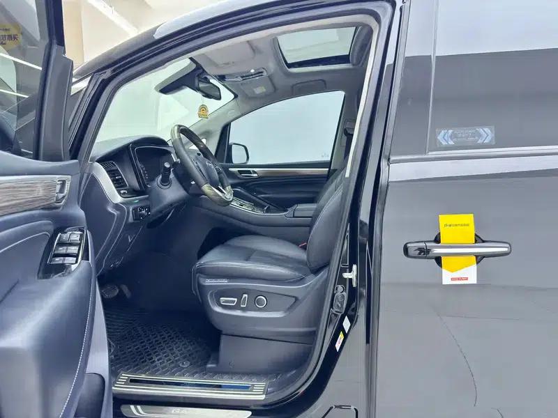 Trumpchi M8 2023 Leading Series 390T Supreme Edition — миниатюра 17