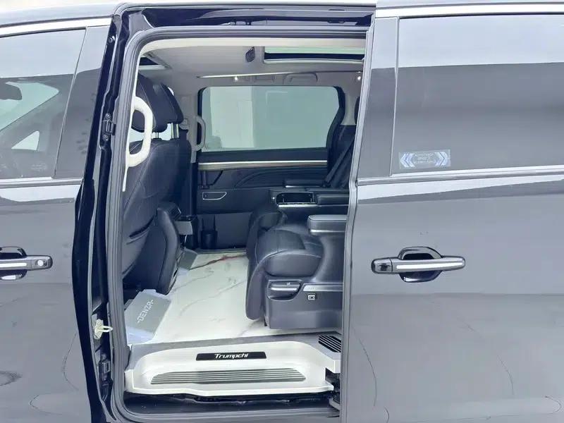 Trumpchi M8 2023 Leading Series 390T Supreme Edition — миниатюра 18