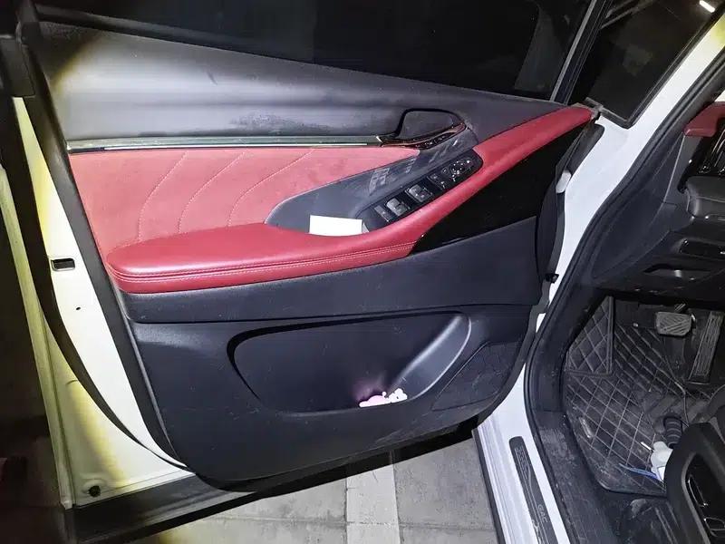 Trumpchi M8 2024 Master Series 2.0TGDI Supreme Edition — миниатюра 16