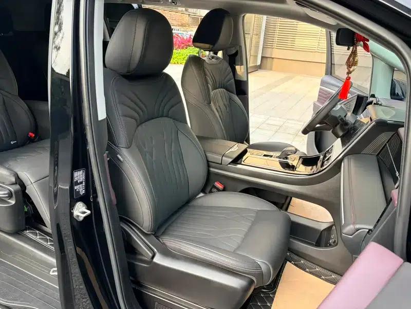 Trumpchi M8 2024 Master Series 2.0TGDI Premium Edition — миниатюра 22