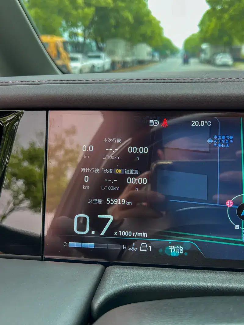 Trumpchi M8 2024 Master Series 2.0TGDI Supreme Edition — миниатюра 13