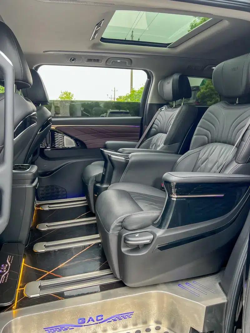 Trumpchi M8 2024 Master Series 2.0TGDI Supreme Edition — миниатюра 9